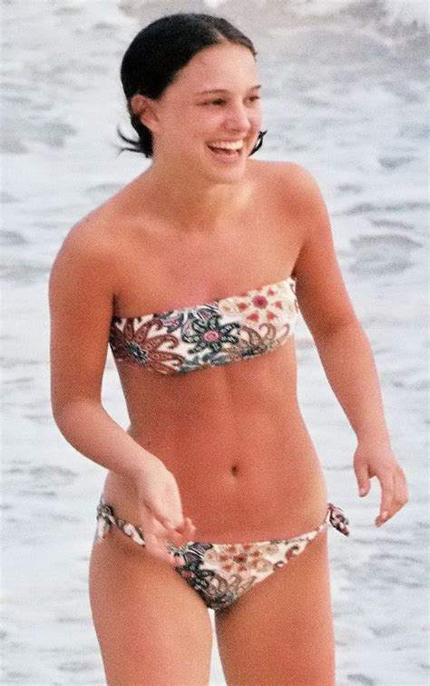 Natalie Portman Hot Bikini Swimsuit Celebrity HD