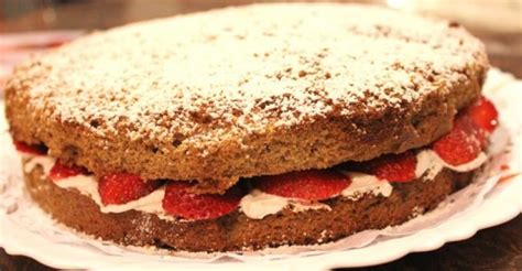 Victoria Sponge Cake Dessert