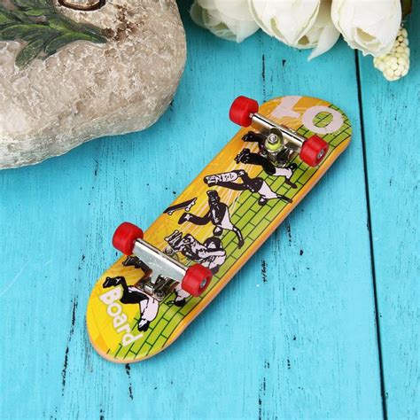 Mini Finger Skateboards Plastic Children Finger Board Novelty Gag Toys