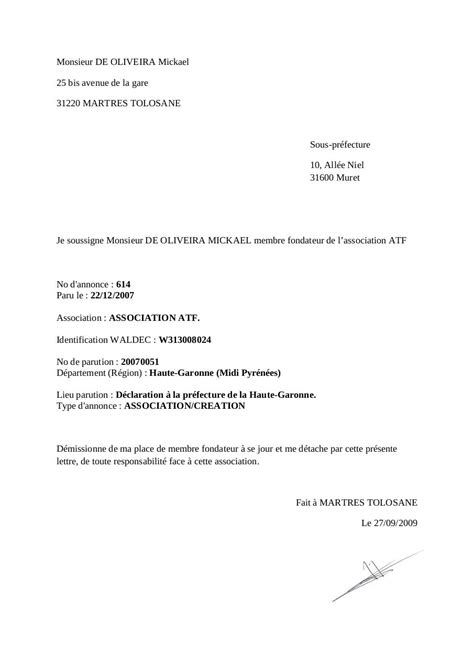 Monsieur DE OLIVEIRA Mickael par de oliveira  Lettre de demission.pdf