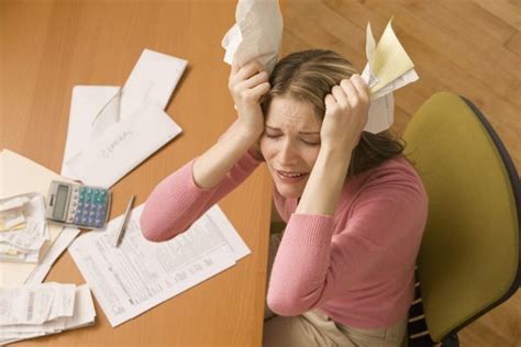 Financial Issues Divorcing Women Should Know How To Deal With