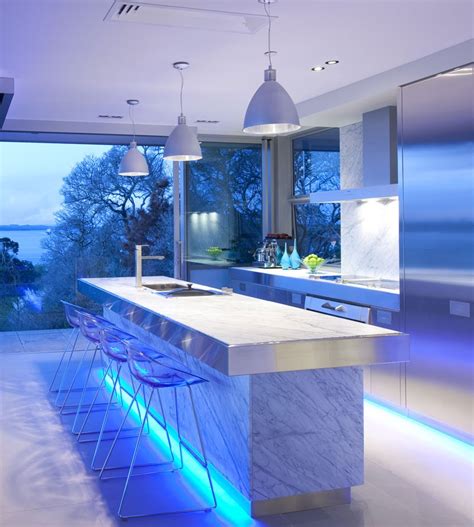 Blue Highlighted Modern Kitchen Interior Design Ideas