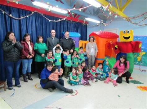 Tenemos hasta juegos de vestir para que puedas verte genial para la ocasión. Jardín infantil Los Conejitos inauguró juegos de patio | ELPINGUINO.COM