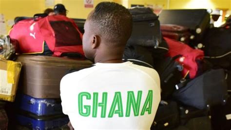 Ghana Beyond Burger United States Deport 86 Ghanaians Who Dey ‘burger Illegally Bbc News Pidgin