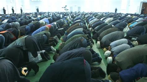 Ahmadi Muslims Facing Discrimination In Cardiff Bbc News