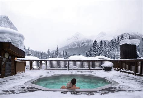How To Spend Winter In Banff Lake Louise Alberta Yervana Outdoor