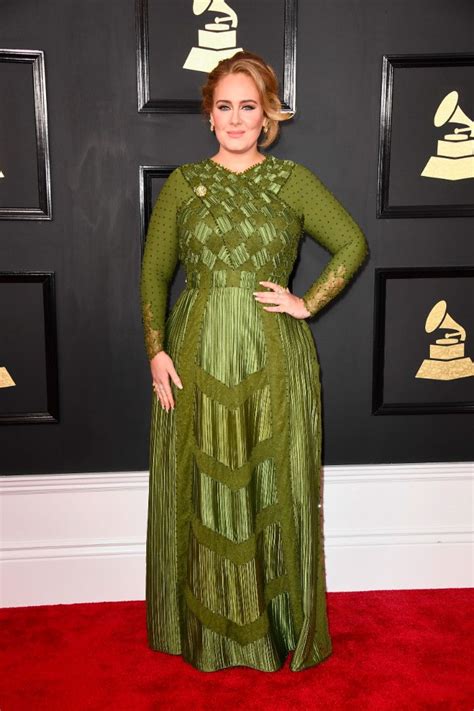 Grammy Awards Adele Grammy Awards Les Robes Des Stars Sur Le Tapis Rouge Grammy