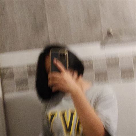 Pfp Girl Icon No Face Mirror Selfie Asian Girl Faceless Girls Mirror
