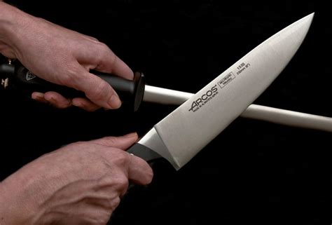 Un cuchillo de cocina es cualquier cuchillo que está destinado a ser utilizado en la preparación de alimentos. Con este hack podrás afilar todos tus cuchillos en casa
