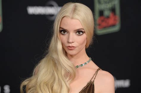 Anya Taylor Joy Tapis Rouge Hollywoodien Pour Last Night In Soho