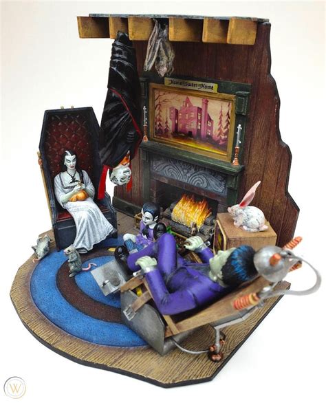 Munsters Living Room Pro Built And Painted Polar Lights Model Kit