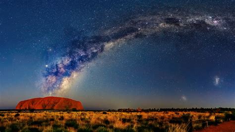 Milky Way Over Australias Uluru Milky Way Over Australia Flickr