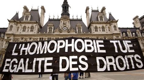 La Lente Avancée Des Droits Pour Les Homosexuels En France