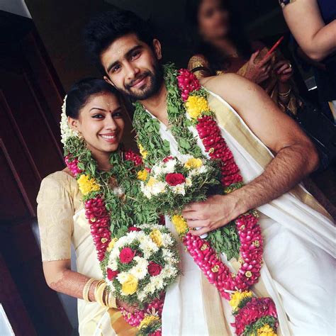 Marathi Actor Siddharth Menon Marriage Wedding Photos Wife