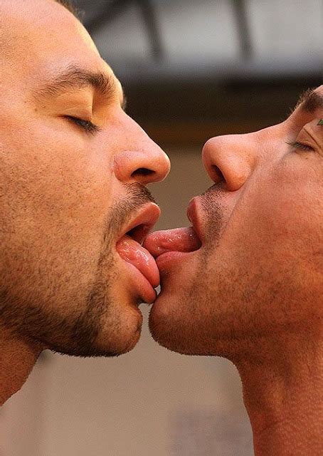 Photo Hot Males Kissing Page 10 Lpsg