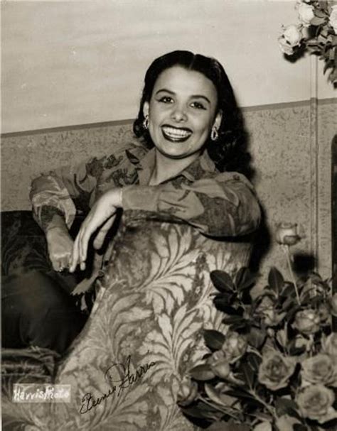 Another Of Lena Horne More Casual But Still Stunning I Love This