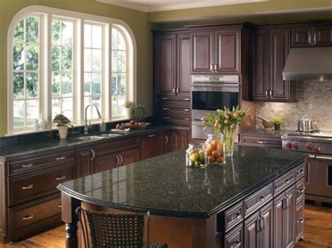 Quality countertops portfolio see more inspiration photos Possibly go dark on cabinets with Green Granite ...