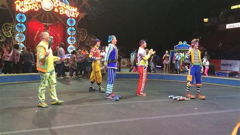 Circus Clown Juggling Fun Youtube