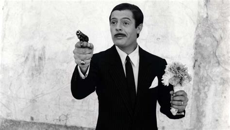 Marcello mastroianni for douglas kirkland ~. Marcello Mastroianni: 10 film per ricordarlo, a 20 anni ...