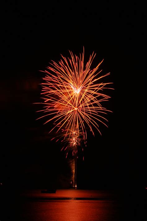 Fireworks At Poole Quay Town Of Poole In Dorset Celebrat Flickr