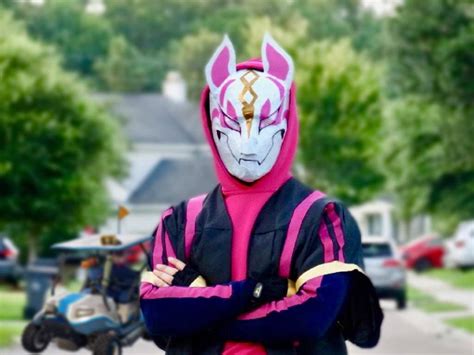 This outfit was available as a reward by unlocking level 1 of battle pass from chapter 1 season 5. My Season 5 Drift Fortnite Cosplay | Cosplay Amino