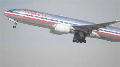 Recent upgrades further reduce costs and boost revenue, and the. American Airlines Boeing 777-200ER N755AN (Old Livery ...