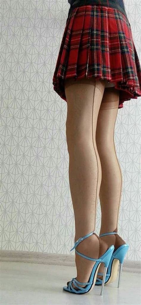 Pin By Chuck Also On I Am A Leg Man Stockings Heels Pantyhose Legs