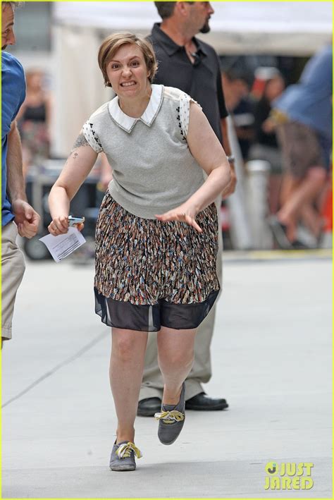 Lena Dunham Charges Cameras With Judd Apatow Photo 2899576 Judd