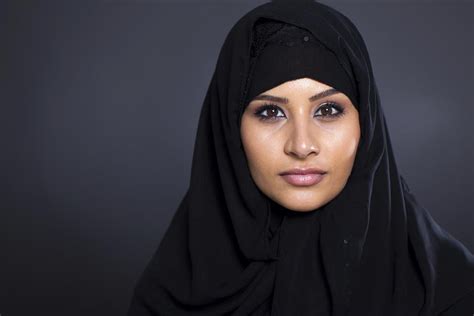 debenhams becomes first major department store to sell hijabs the independent the independent
