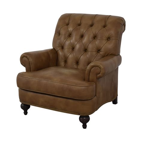 Shop ethan allen's sofa and sectional collection on amazon featuring a wide selection of fabrics, leathers, and finishes to complete any living room. 83% OFF - Ethan Allen Ethan Allen Shawe Leather Chair / Sofas