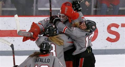 Sauve And The Womens Hockey Bucks Shut Out No 1 Wisconsin Eleven Warriors