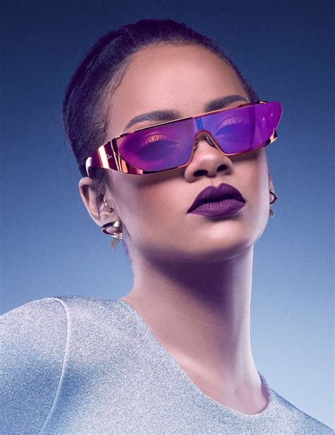 rihanna diseñadora de dior rihanna sunglasses rihanna photoshoot futuristic sunglasses