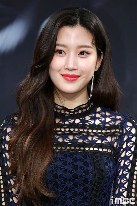 In 2014 the teenage moon played her first leading role as the title character in mimi a four episode mysteryromance drama that aired on cable channel. Moon Ga-young
