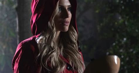 6 Unanswered Pretty Little Liars Questions About Red Coat That Bother