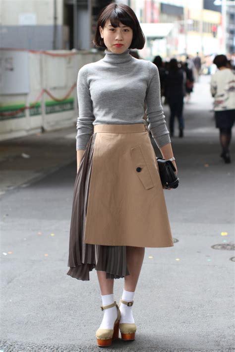 They Are Wearing Tokyo Fashion Week Spring Wwd Street Style Tokyo Street Style