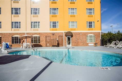 These 3 star hotels received great reviews from. Comfort Suites Pineville | Charlotte Meetings