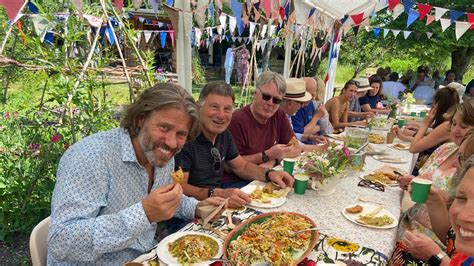 Video Comedian And Dr Who Actor John Bishop Jokes Farnham Lunch Was