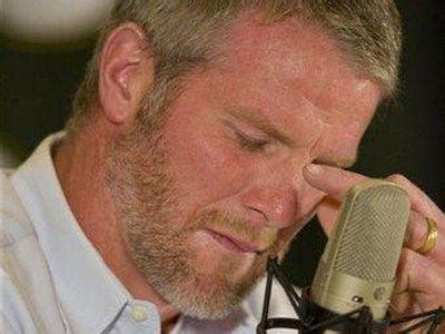 Favre Apologizes To Teammates About Naked Crotch Shots Business Insider