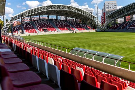 Founded in 1945 as it arad, they have won the national title six times and the national cup. Stadionul din Arad, încă o lună până la finalizare! Cum ...