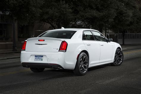 2015 Chrysler 300 The Last Of The Big American Rides