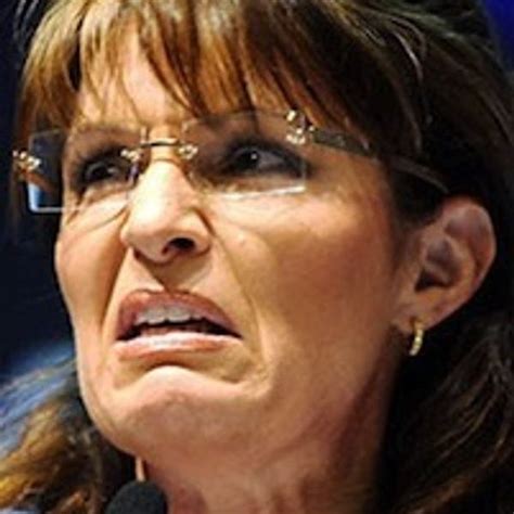 Sarah Palins Rolling Menace Bus Tour Makes Everyone Hate Her More
