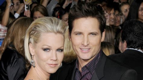 Where Peter Facinelli And Jennie Garth Stand Years After Their Divorce