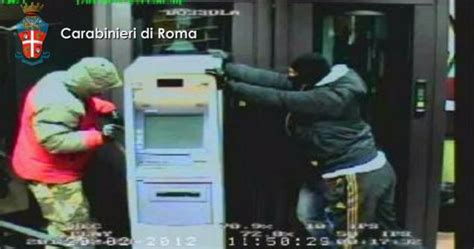 Amazing Footage Shows Moment Italian Robbery Gang Calmly Walk Out Of