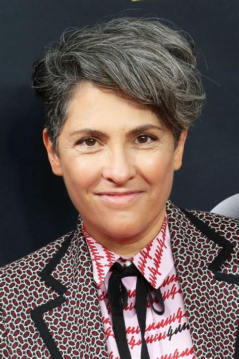 30 Celebrities Whove Made Going Gray Look So Chic Grey Hair Color