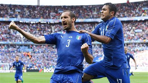 Die partie an diesem dienstag wird das siebte spiel der squadra azzurra gegen die furia roja bei einer. Fußball-EM: Italien schlägt Spanien - Viertelfinale gegen ...