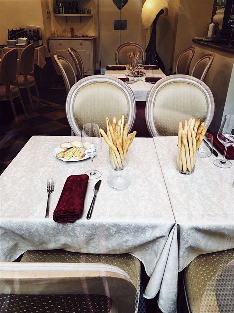 Italian Restaurant Decor Table Setting In Turin Turin Italian