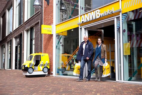 Anwb | de koninklijke nederlandse toeristenbond anwb is een vereniging die met een unieke mix van beïnvloedende en dienstverlenende activiteiten de belangen van haar leden behartigt op het. ANWB en Menzis op zoek naar startups - Emerce