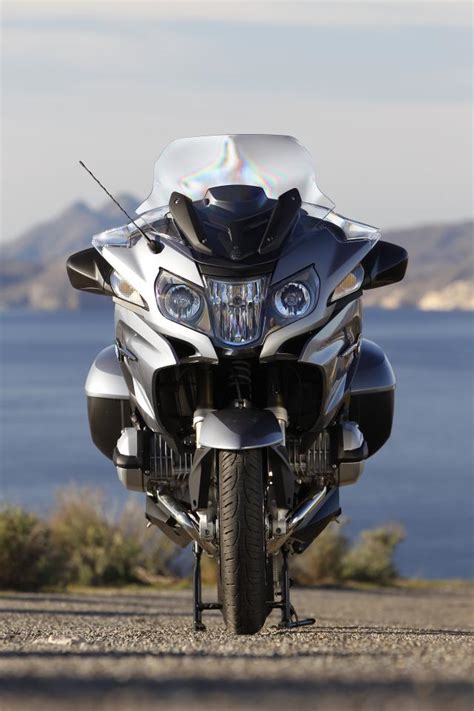 First Ride 2014 Bmw R1200rt Review Visordown
