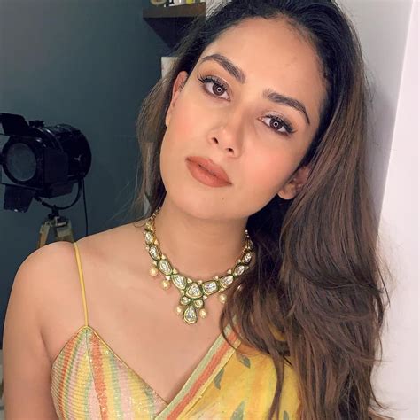 Diy Natural Masks And Oils That Mira Rajput Kapoor Uses For Glowing Skin And Glossy Hair