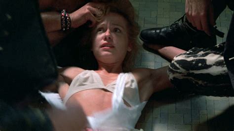 Nackte Linnea Quigley In Savage Streets